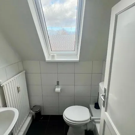 2,5-zimmer-dachgeschoss Monteurwohnung