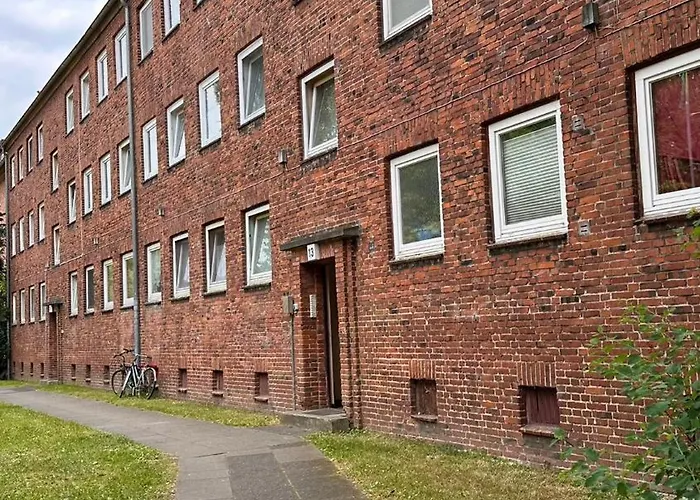 2,5-zimmer-dachgeschoss Monteurwohnung * Ноймюнстер